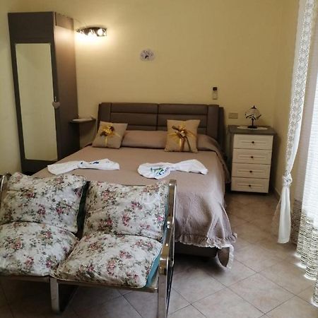 Fmr Oplonti Plinio Beb Apartman Torre Annunziata Kültér fotó